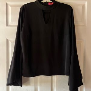 Black top women’s size L